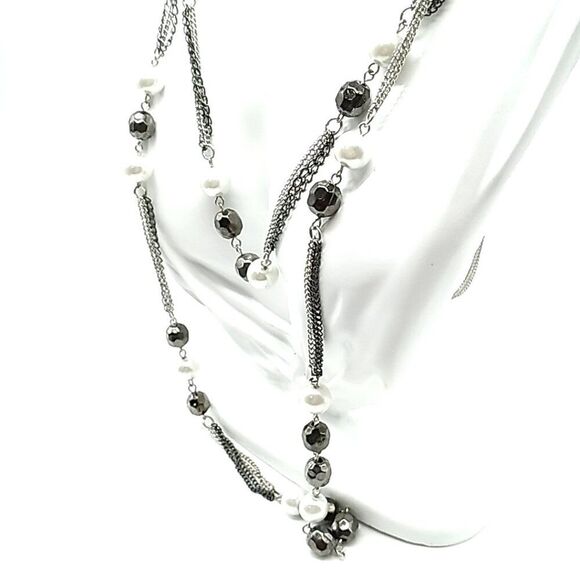 Express Bead Chain Necklace Long Faux Gray Pearls Black Beads on Layered Chains - Picture 11 of 15